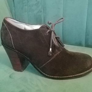 Banana Republic suede leather black ankle boots